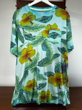 Broken Threads Men’s XL Pocket Tee Shirt Hawaiian Tropical Blue Yellow Orange